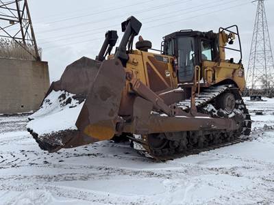 2012 Caterpillar D8T Dozer with Ripper