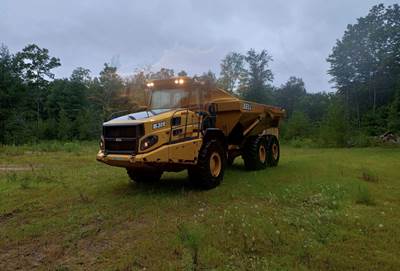 2016 Bell B30E Dump Truck