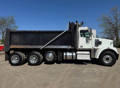 2012 Freightliner Coronado 122 SD Tandem Dump Truck