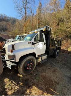 2007 GMC C7500 Dump Truck
