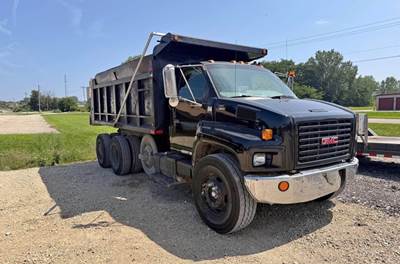 2004 GMC C8500 Dump Truck