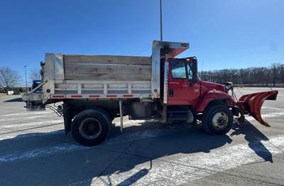 2004 International 7400 DT530 Dump Truck
