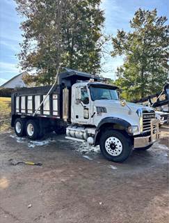 2007 Mack Granite Dump Truck