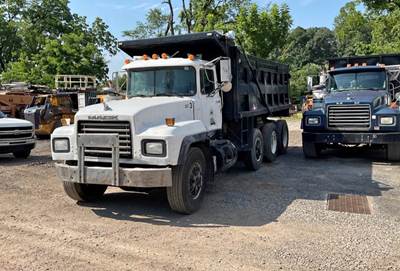 1999 Mack RD690S Dump Truck