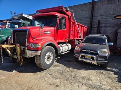 2002 Volvo VED12 Dump Truck