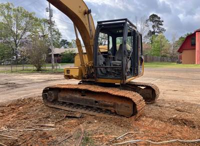 2006 John Deere 120C Excavator