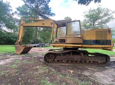 Caterpillar 225 LC Excavator