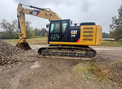 2016 Caterpillar 323FL Excavator