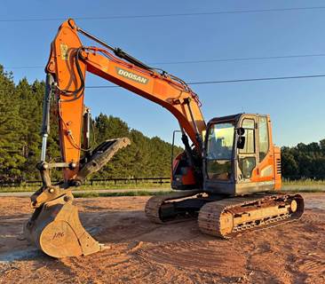 2015 Doosan DX140LCR-5 Excavator