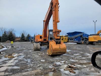 1998 Hitachi EX220LC Excavator