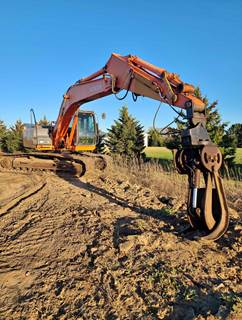 Hitachi ZX200LC Excavator