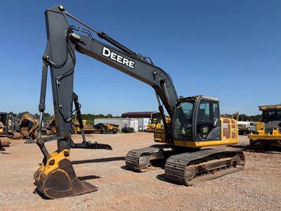 2016 John Deere 180G Excavator - Bucket & Thumb