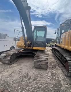 2008 John Deere 200D LC Excavator