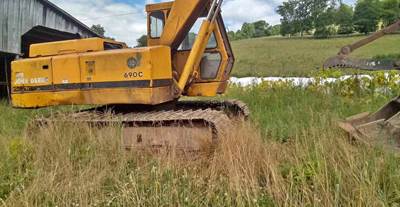 1985 John Deere 690C Excavator