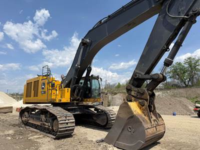 2023 John Deere 870P Excavator