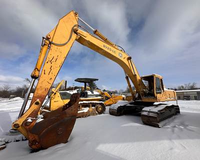 1988 John Deere 892 Excavator