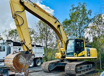 2015 Komatsu PC360LC-10 Excavator