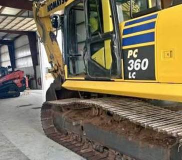 2020 Komatsu PC360LC-11 Excavator