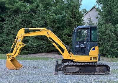 2006 Komatsu PC40MR-2 Excavator