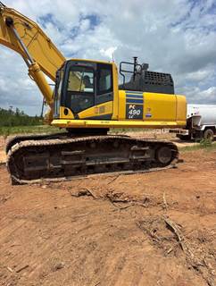 2019 Komatsu PC490 LC Excavator