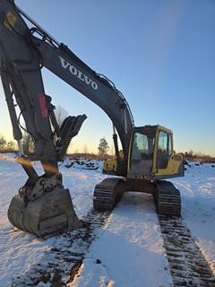 2005 Volvo EC160B LC Excavator - Bucket & Thumb