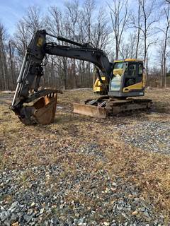 2014 Volvo ECR145DL Excavator - Bucket & Thumb