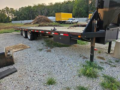 Diamond C 20 Ton Trailer