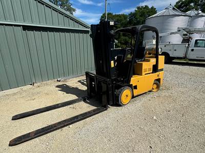 Caterpillar TC100D Forklift