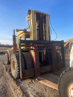Hyster H520B Forklift
