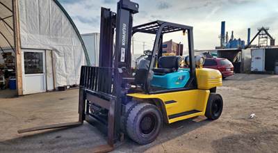 2000 Komatsu FH70 Forklift