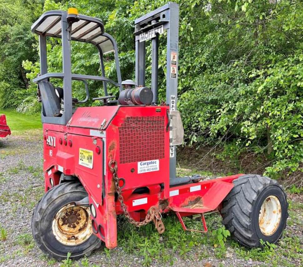Moffett M50 5,000 lb 3Wheel Forklift For Sale Wayne, MI