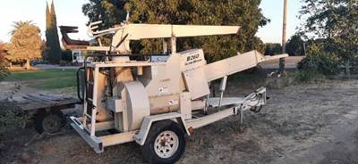 FINN B260 Straw Blower