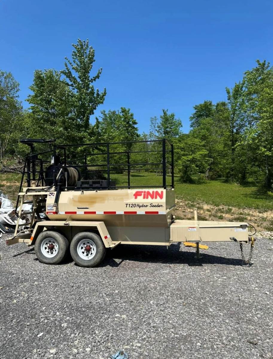 2014 FINN T120 Hydroseeder / Straw Blower For Sale, 980 Hours Wayne