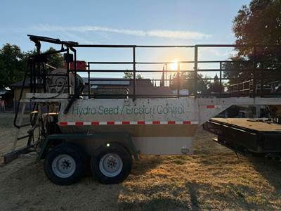 FINN T120GN Hydroseeder / Straw Blower