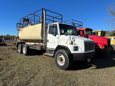 FINN T330 Hydroseeder 2001 Freightliner F80
