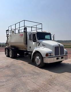 FINN T330 (T280) Hydroseeder on Kenworth T300