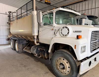 FINN T330 Hydroseeder On Ford L9000 Truck