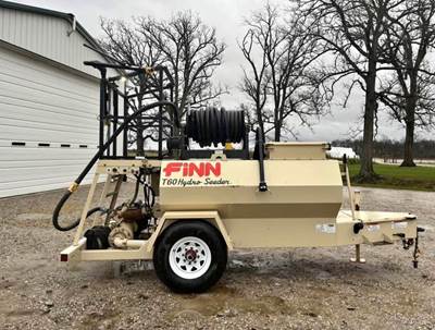 2013 FINN T60T Hydroseeder / Straw Blower