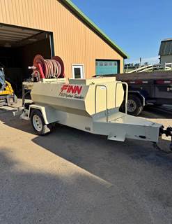 FINN T60T Hydroseeder / Straw Blower