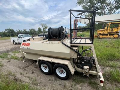 FINN T75 Hydroseeder / Straw Blower