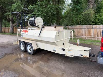 FINN T75T Hydroseeder / Straw Blower