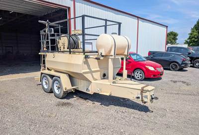 1999 FINN T90 Hydroseeder / Straw Blower