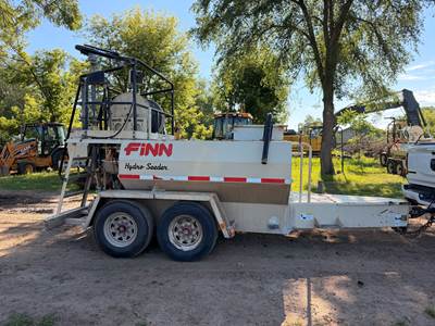 2000 FINN T90TII Hydroseeder