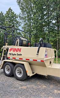 2015 FINN T90TII Hydroseeder / Straw Blower