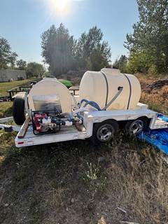 Unmarked 725 Gallon Hydroseeder