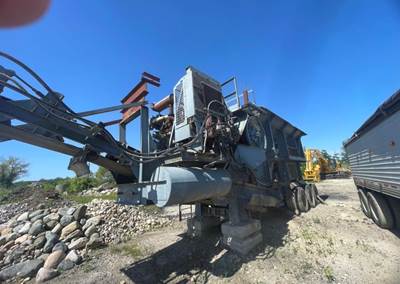 1981 Universal 2540 Jaw Crusher