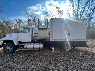 1990 Ford 8000 Mechanic / Service Truck