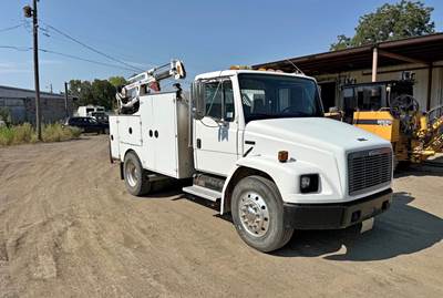 1998 Freightliner FL70 Mechanic / Service Truck