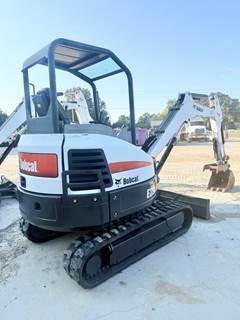 2015 Bobcat E32I Mini Excavator - Bucket & Thumb