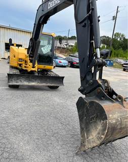 2013 John Deere 85D Mini Excavator - Bucket
